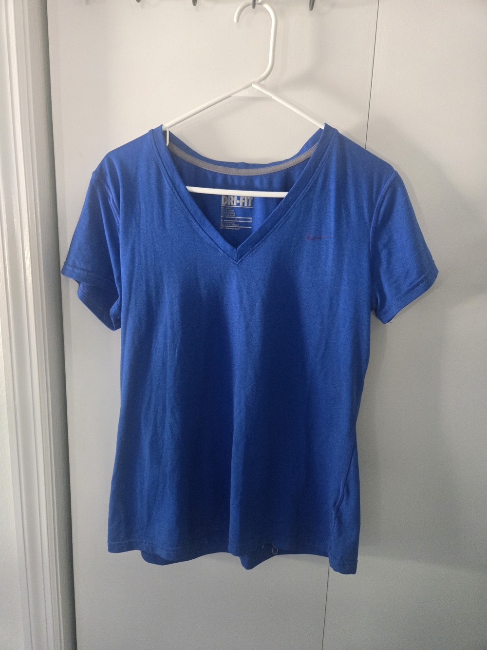 Nike Dri-FIT Women's V-Neck Athletic Tee - Blue